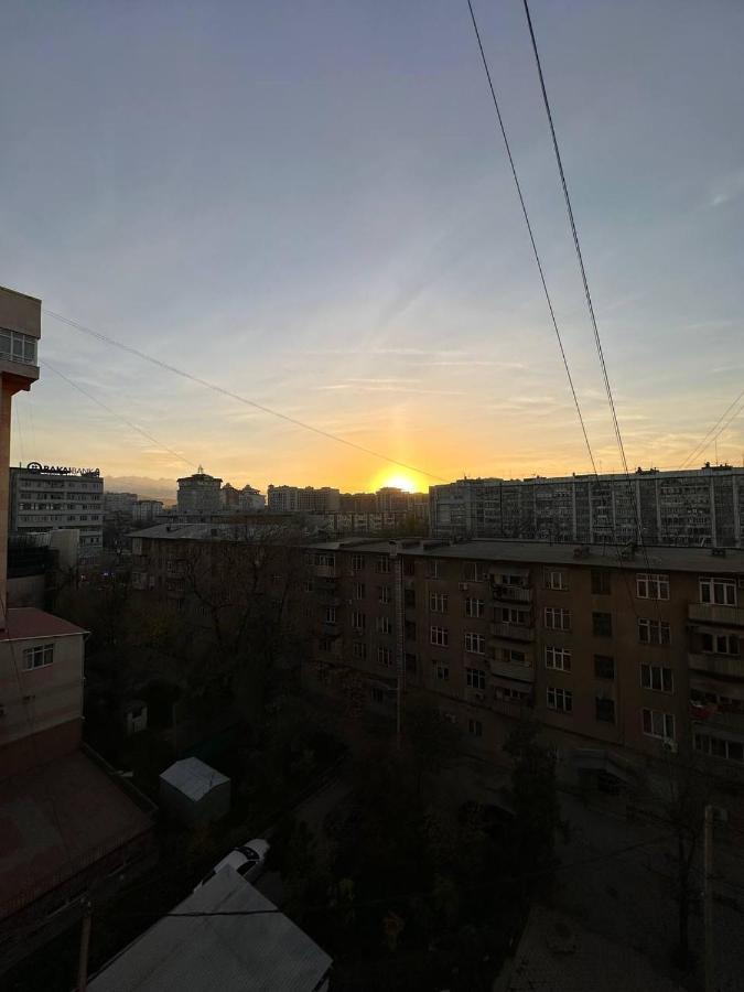 1-Room Apart. 21 On Usenbaeva 52 Near Eurasia Shopping Center Bisjkek Eksteriør bilde