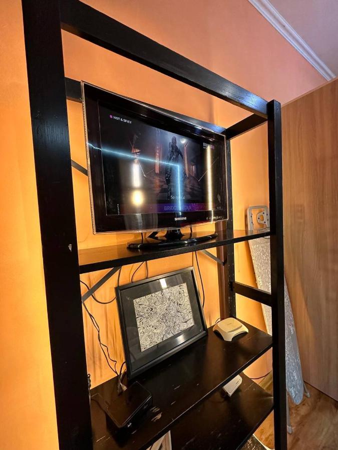 1-Room Apart. 21 On Usenbaeva 52 Near Eurasia Shopping Center Bisjkek Eksteriør bilde